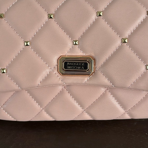Badgley Mischka Woven Strap Crosdbody w/ diamond quilted & studded blush color - Picture 8 of 8